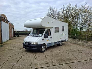 Chausson 2004 2.8 tdi stapelbed grote doucheruimte