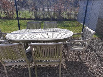Houten tuinset. Gratis