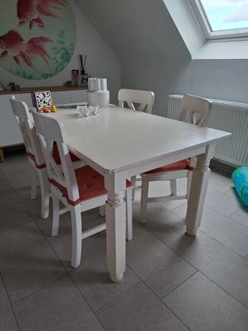 Grenen eettafel GRATIS op te halen in Tessenderlo.