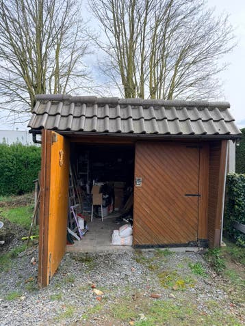 GRATIS af te halen – houten tuinhuis (zelf demonteren)