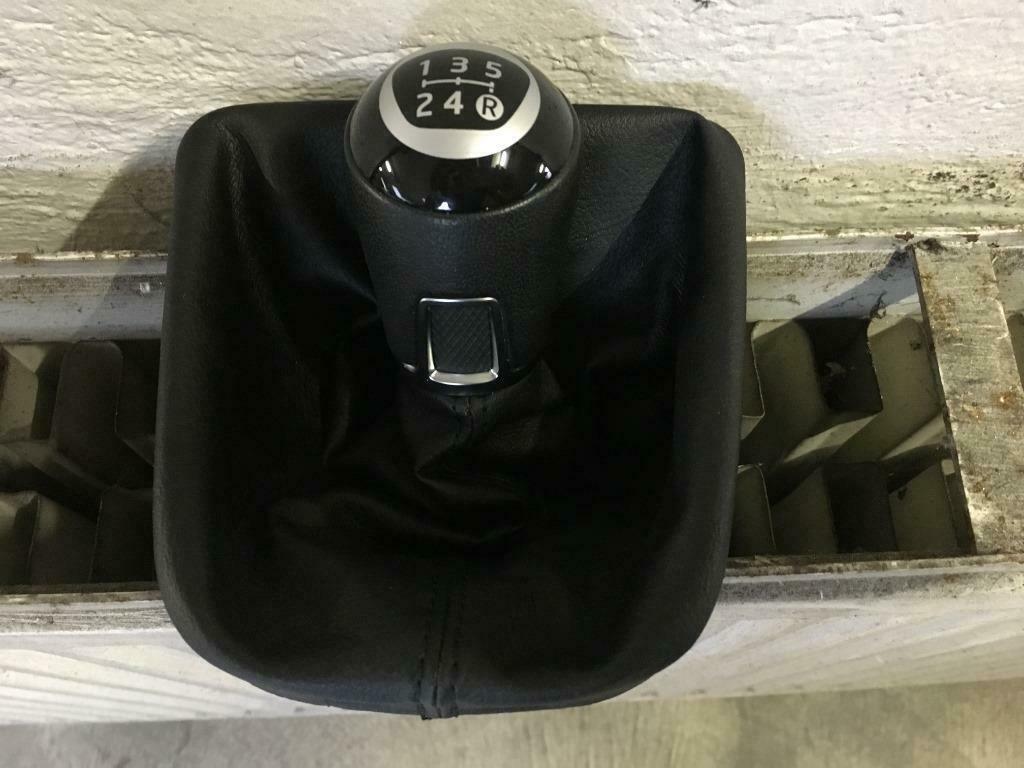 VW Volkswagen Up! * Changement de vitesse en cuir + chromure, Services & Professionnels, Service mobile, Entretien