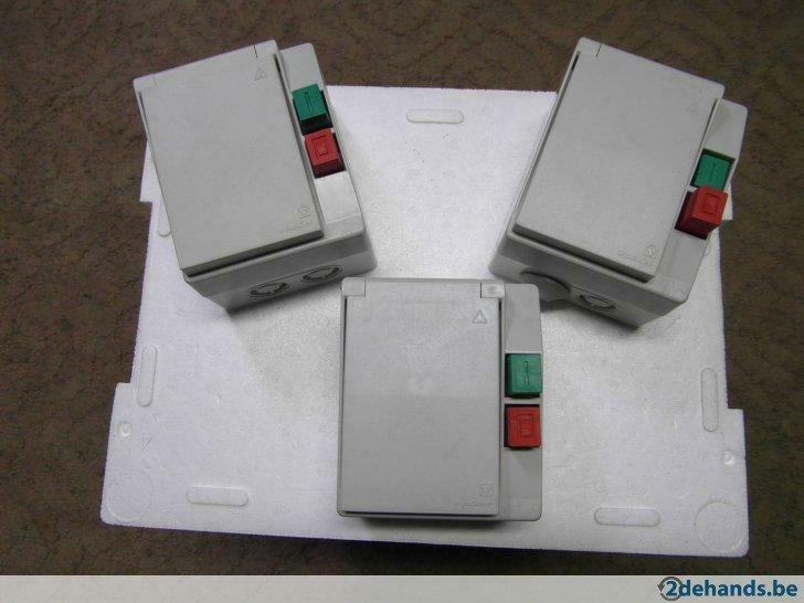 vynckier  schakelkasten met  drukknopen en zekeringhouders, Ophalen of Verzenden, Nieuw, Overige typen