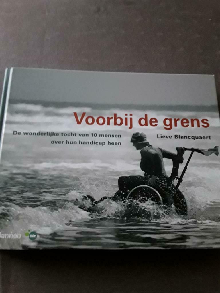 Voorbij de grens    Lieve Blancquaert, Boeken, Kunst en Cultuur | Fotografie en Design, Ophalen, Zo goed als nieuw