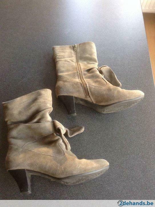 Donkergroene botjes in daim, maat 38., Enlèvement, Porté, Vert, Boots et Botinnes