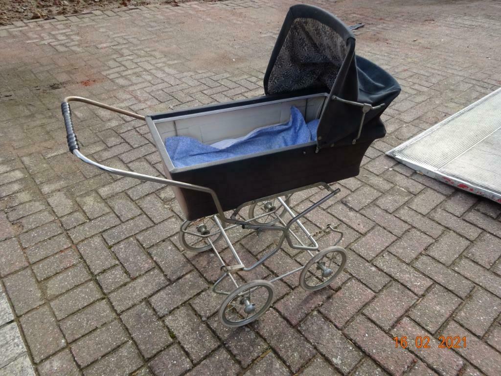 OUDE KINDER POPPENWAGEN, Antiek en Kunst, Ophalen of Verzenden