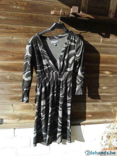 halflange zwart/grijze jurk - sutherland -the sting- XXS, Vêtements | Femmes, Enlèvement ou Envoi, Neuf, Noir