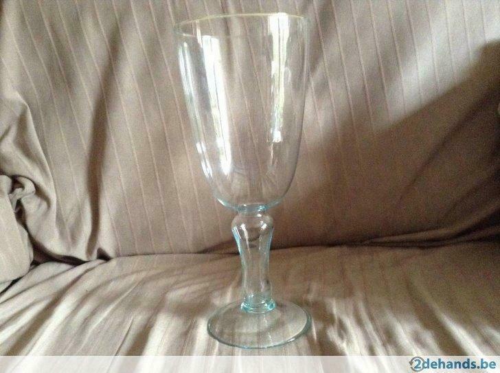 Glazen vaas op voet, Huis en Inrichting, Woonaccessoires | Vazen, Gebruikt, Ophalen of Verzenden