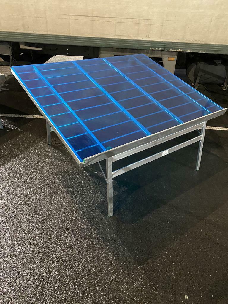 Table, Neuf, 100 à 150 cm, 100 à 150 cm, 50 à 75 cm