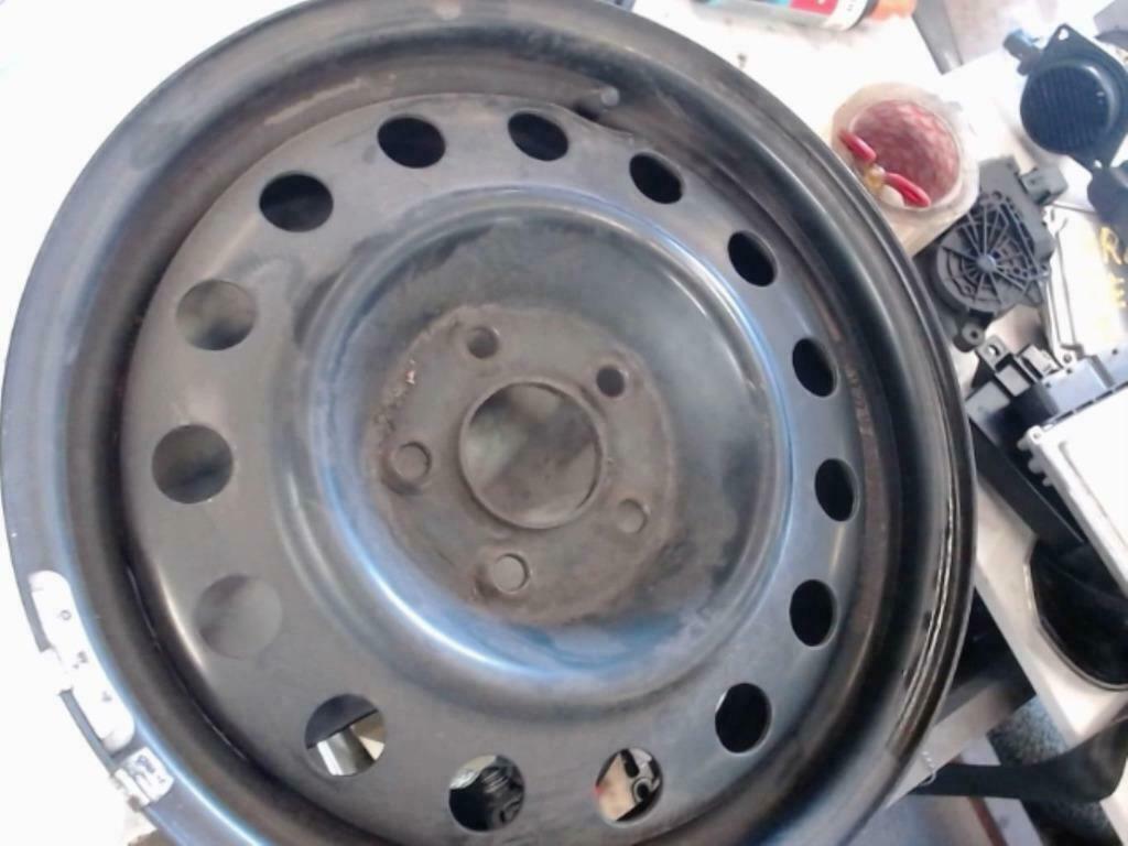 Jante  kia SPORTAGE 6j 1/2 5 trous 16 pouces, Autos : Pièces & Accessoires, Tableau de bord & Interrupteurs, Kia, Utilisé, Enlèvement ou Envoi