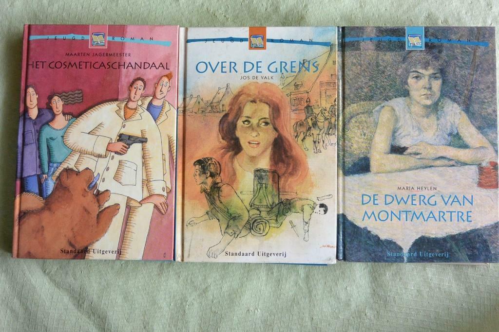 6 boeken uit reeksen Maanlicht, Jeugdromans en Zwaailicht., Ophalen of Verzenden, Zo goed als nieuw, Fictie