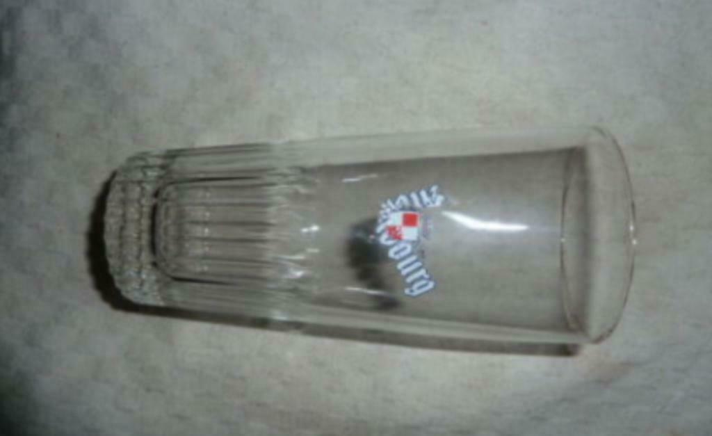 #C bier glas KRONENBOURG ribbelglas ' MISDRUK ', Ophalen of Verzenden, Gebruikt, Bierglas
