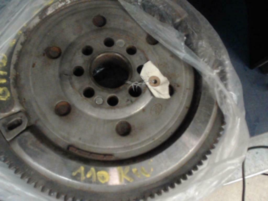 volant bi -masse  bmw e 46 136 cv, Auto-onderdelen, Motor en Toebehoren, BMW, Gebruikt, Ophalen of Verzenden