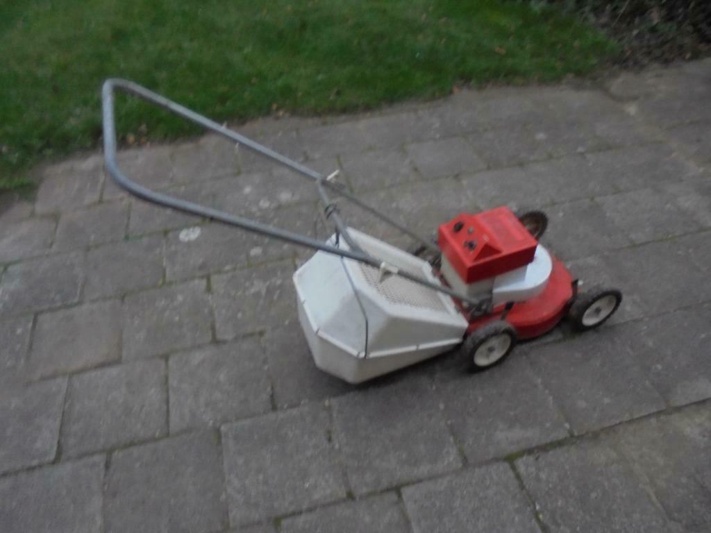 zeldzame Flandria grasmaaier met autobatterij, Tuin en Terras, Grasmaaiers, Gebruikt, 30 t/m 39 cm, Cirkelmaaier, Opvangbak, Ophalen
