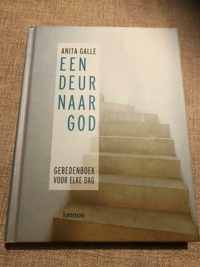 Een deur naar God - gebedenboek voor elke dag, Boeken, Godsdienst en Theologie, Christendom | Katholiek, Ophalen of Verzenden