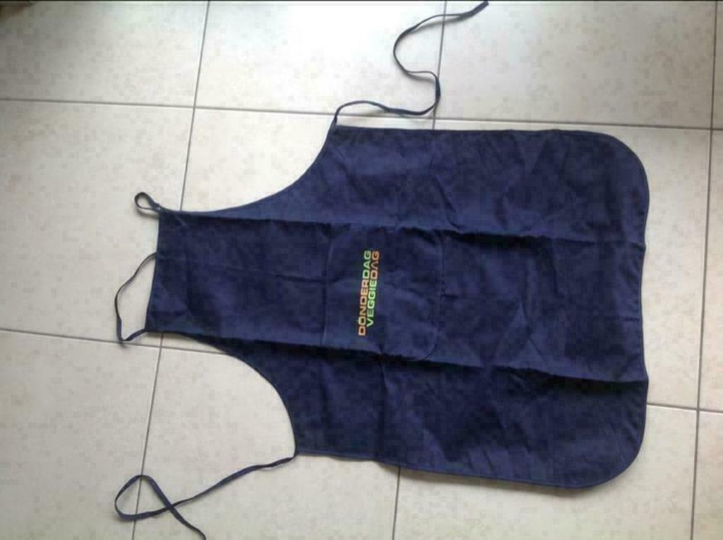 Keukenschort donderdag veggiedag, Huis en Inrichting, Ophalen