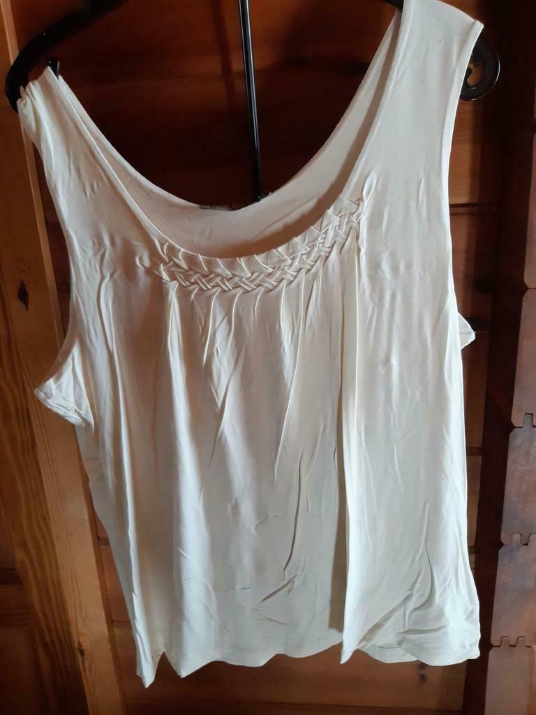 ecru topje mooie hals, Kleding | Dames, Topjes, Zo goed als nieuw, Ophalen