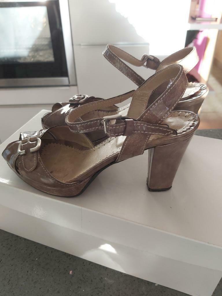 Chaussures d'été beiges 35, Enlèvement ou Envoi, Beige, Chaussures à haut talons, Cyprès