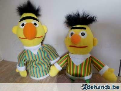 Handpop en knuffel Bert van Sesamstraat, Ophalen of Verzenden, Gebruikt