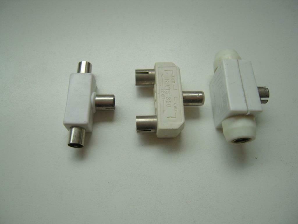 antenne, TV, coaxial, séparateur, distributeur 3 pcs., TV, Hi-fi & Vidéo, Enlèvement ou Envoi, Comme neuf