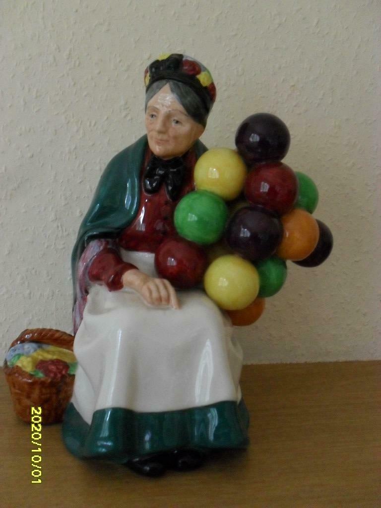 porseleinen beeldje ballonnen-verkoopster, Verzamelen, Beelden en Beeldjes, Zo goed als nieuw, Mens, Ophalen of Verzenden