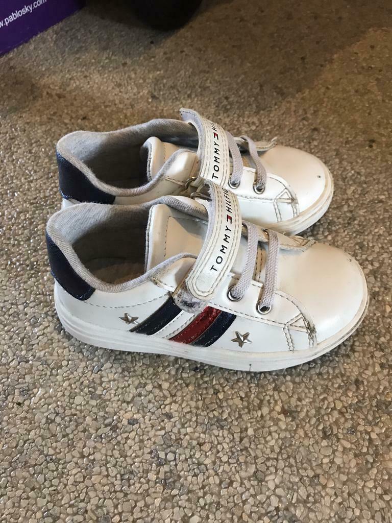 Te koop schoenen “Tommy Hilfiger”, Schoentjes, Jongetje of Meisje, Ophalen of Verzenden, Tommy Hilfiger