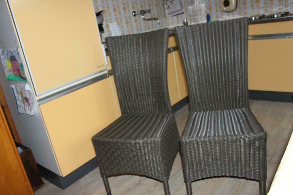 2 chaises, Maison & Meubles, Autres couleurs, Enlèvement, Utilisé, Deux