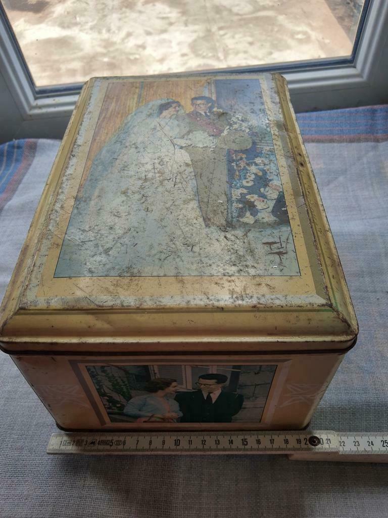 Boite en fer blanc mariage Boudewijn et Fabiola, Collections, Enlèvement ou Envoi, Comme neuf