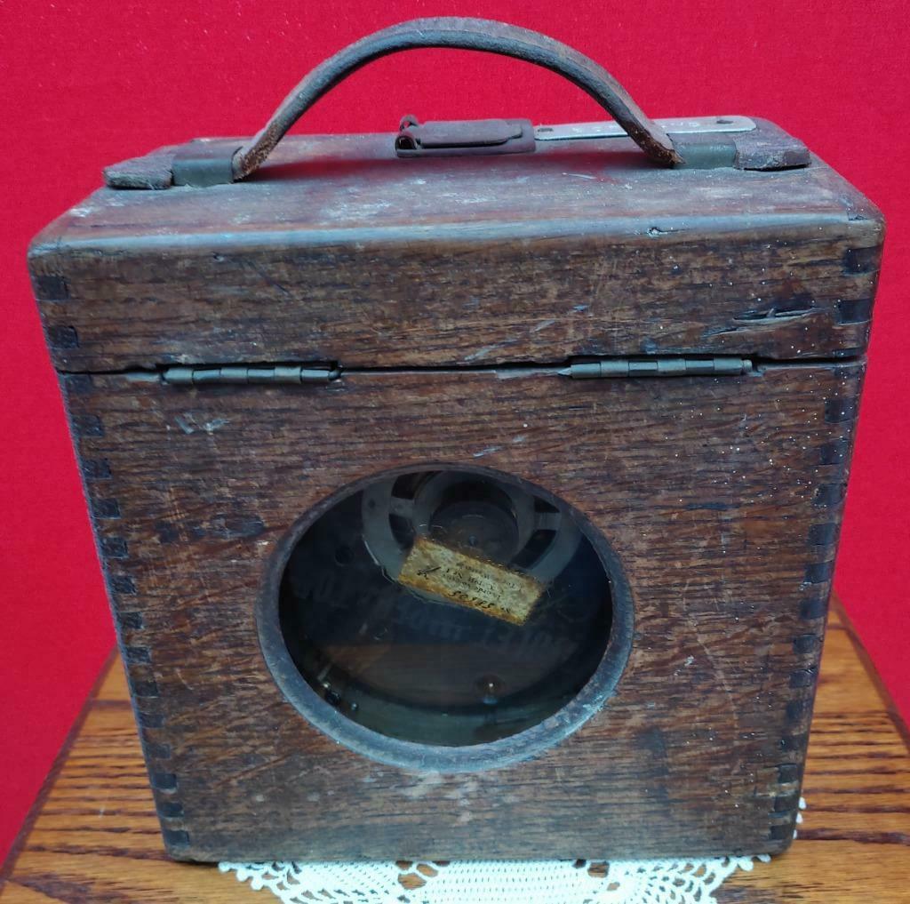 Duivenklok - constateur TOULET . Geschiedenis in een houten, Enlèvement ou Envoi