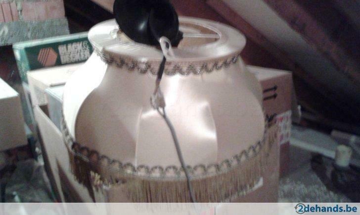 Lampe à suspension avec abat-jour en satin / lampe avec emba, Enlèvement, Utilisé, Tissus