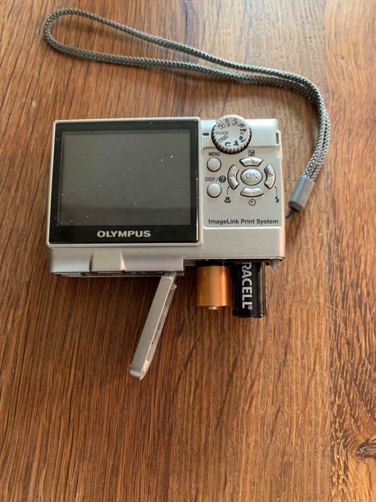 Appareil photo numérique"Olympus" fe-140", TV, Hi-fi & Vidéo, Photo | Appareils photo étanche, Appareil photo, Enlèvement ou Envoi