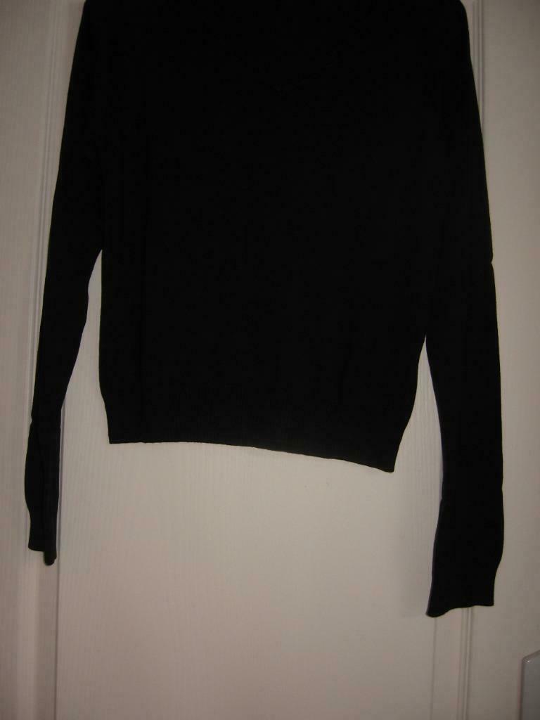 ZARA pull col V . 70% coton et, 30% nylon. Très bon état. Ta, Taille 42/44 (L), Enlèvement ou Envoi, Zara, Comme neuf