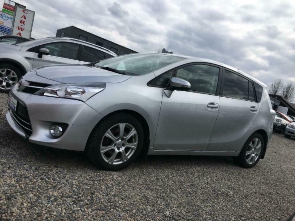 Toyota Verso 2.2D-4D, Autos, Toyota, Achat, 4 portes, Entreprise, Diesel