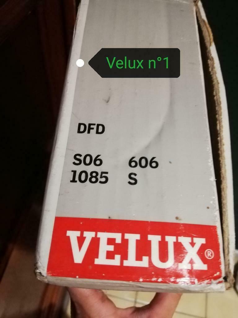 Velux 2 differents modèles stores d'occultation, Ophalen, Zo goed als nieuw, Grijs