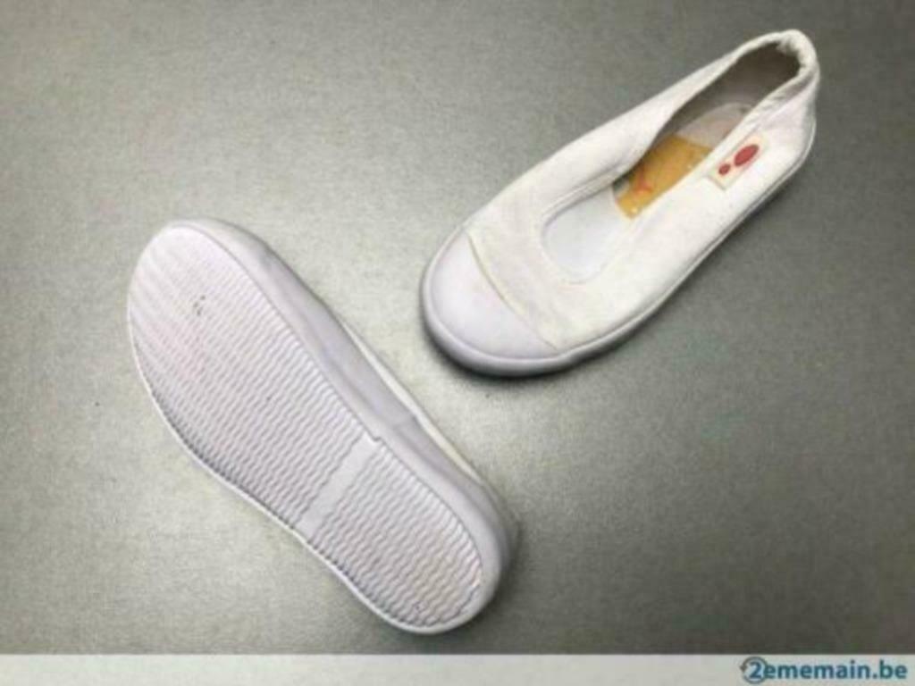 Chaussures de gym - Pointure 26, Enfants & Bébés, Garçon ou Fille, Enlèvement ou Envoi, Chaussures de sport, Utilisé