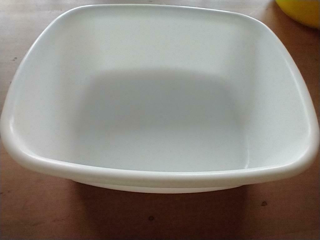 Plastic bak 9 liter, Minder dan 50 cm, Gebruikt, Wit, Ophalen of Verzenden