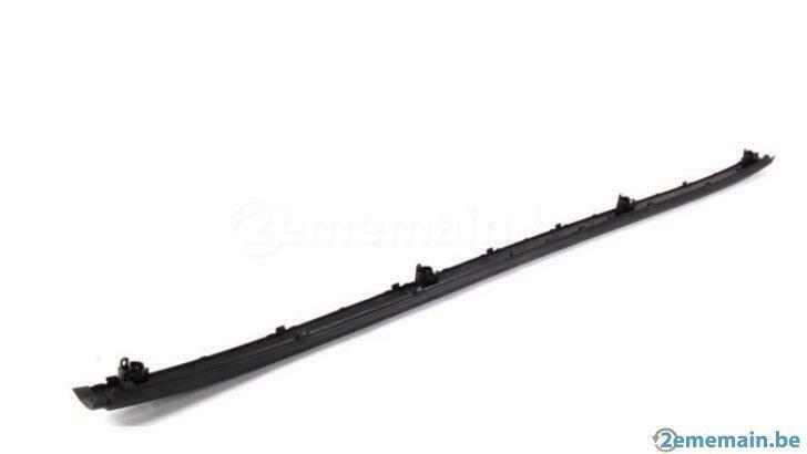Bmw série 3 e46 berline moulure pare choc centrale arrière, Nieuw, BMW