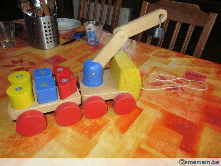 Grue et cubes multicolores- hêtre- ikéa, Enfants & Bébés, Jouets | Jouets en bois, Enlèvement ou Envoi, Utilisé, Jouet à Pousser ou Tirer