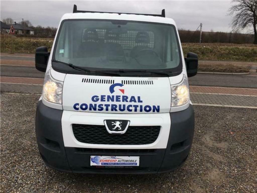 Peugeot Boxer 2.2L, 4 deurs, Monovolume, Bedrijf, Radio