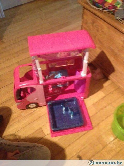 BARBIE V6981 camping car année 2010, Enlèvement ou Envoi, Utilisé, Barbie