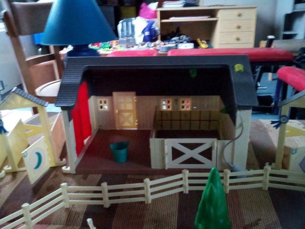 Ecuries + Manège + Camion + Accessoires Horseland, Enfants & Bébés, Jouets | Playmobil, Neuf, Ensemble complet, Enlèvement