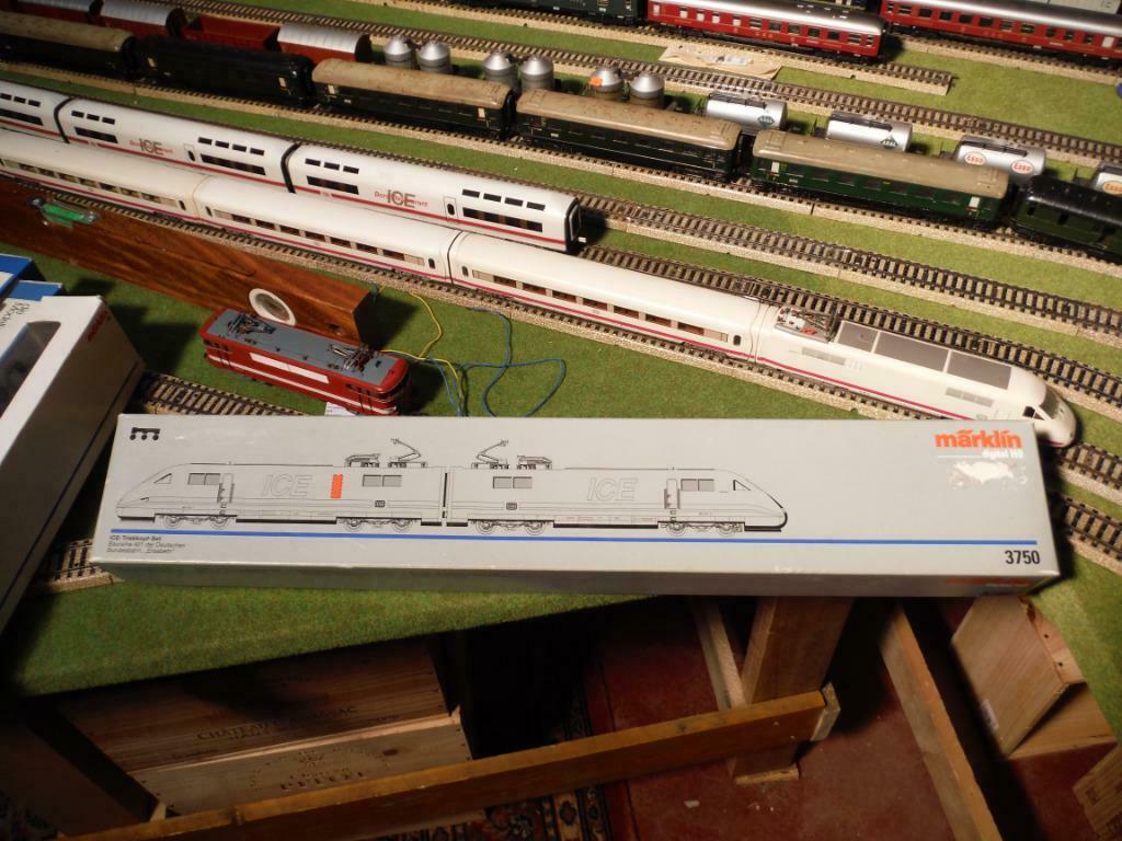 MARKLIN DB ICE TRIEBWAGEN, Analogique, Courant alternatif, Comme neuf, Enlèvement