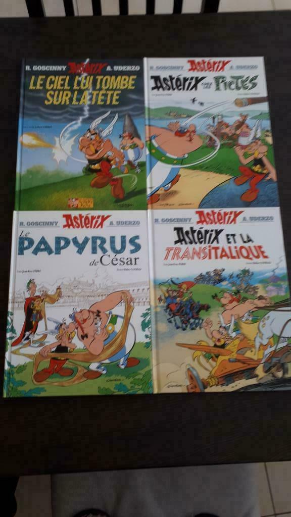 4 Asterix-albums, Boeken, Stripverhalen, Nieuw, Meerdere stripboeken, Ophalen