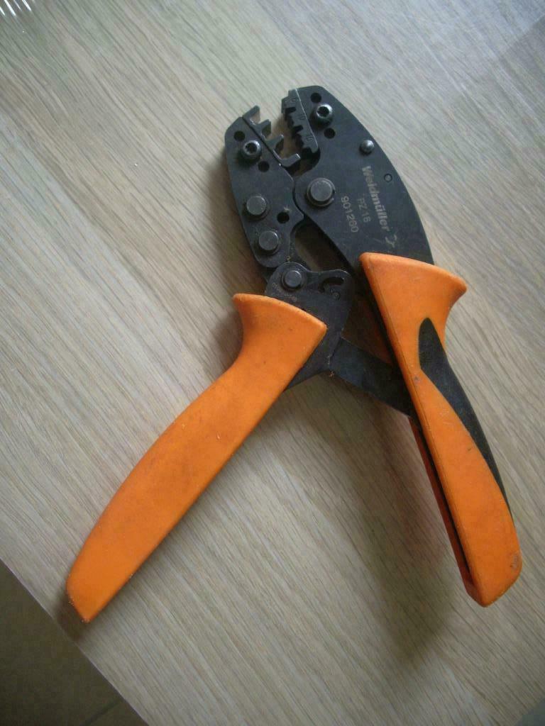 Pince de sertissage WEIDMULLER    PZ 16, Bricolage & Construction, Électricité & Câbles, Enlèvement ou Envoi, Neuf, Autres types