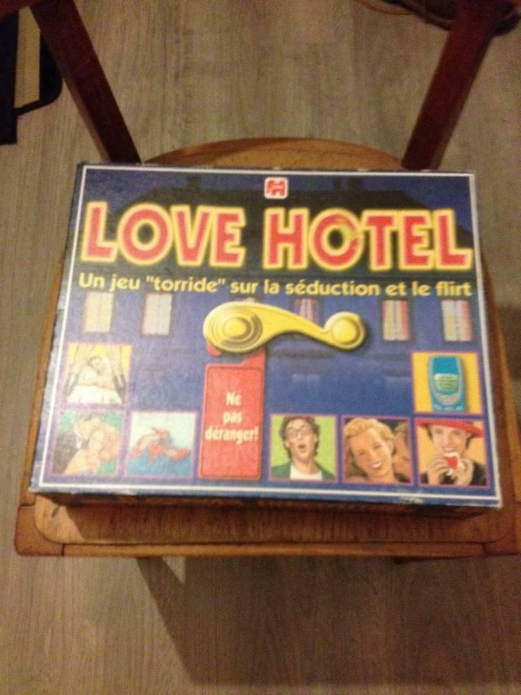56) Love Hotel bordspel, Hobby en Vrije tijd, Gezelschapsspellen | Bordspellen, Ophalen, Gebruikt