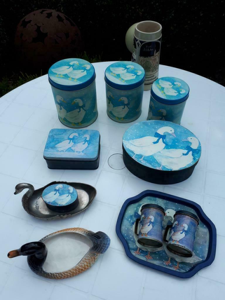 BOITES COLLECTION CANARD, Collections, Enlèvement ou Envoi, Utilisé