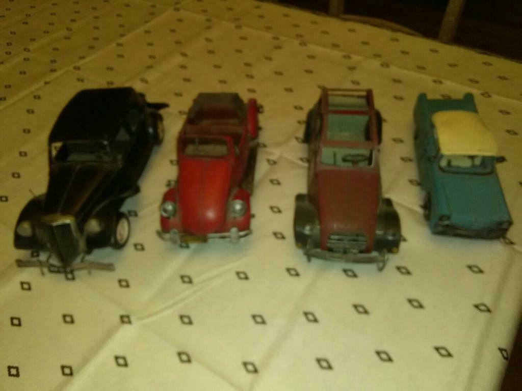 A vendre, plusieurs voitures en métal 1/18, Collections, Enlèvement ou Envoi, Comme neuf