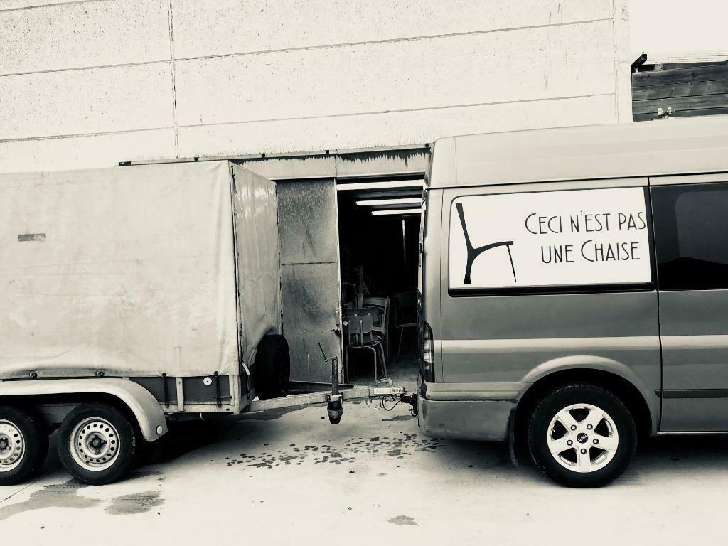 Nous cherchons des grands lots de chaises (école, usine, ..), Maison & Meubles, Chaises, Enlèvement ou Envoi, Alle, Cinq, Six Chaises ou plus