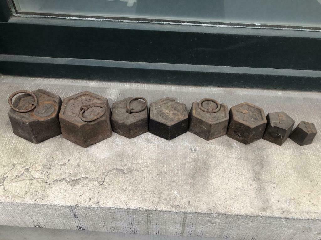 lot de 8 poids hexagonaux pour balance roberval, Enlèvement