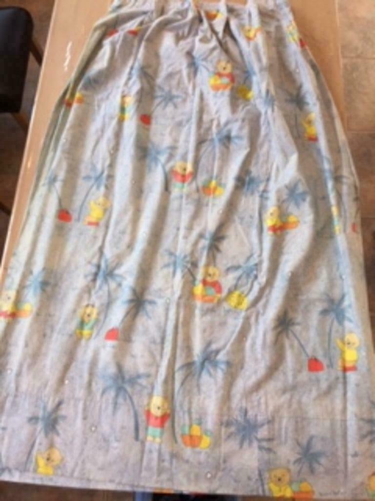Set van 2 gordijnen voor kinderkamer met teddybeer print, Kinderen en Baby's, Ophalen of Verzenden, Zo goed als nieuw, Gordijnen of Lamellen