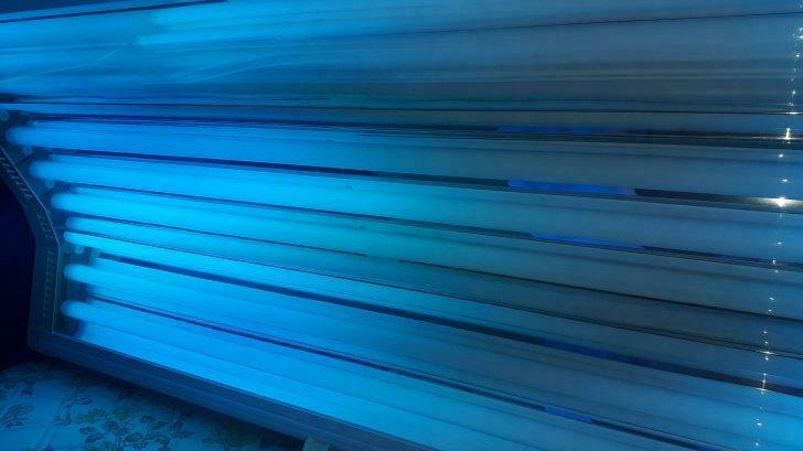 Zonnehemel, zonnebank, Ophalen, Gebruikt, Zonnebank enkelzijdig, 10 tot 15 lampen